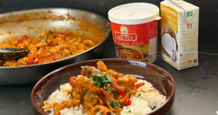 תבשיל חזה עוף בקארי אדום