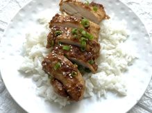 סטייק פרגית ברוטב חמאת בוטנים אסיאתי