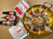 סלט אטריות אורז אסיאתי לכל המשפחה